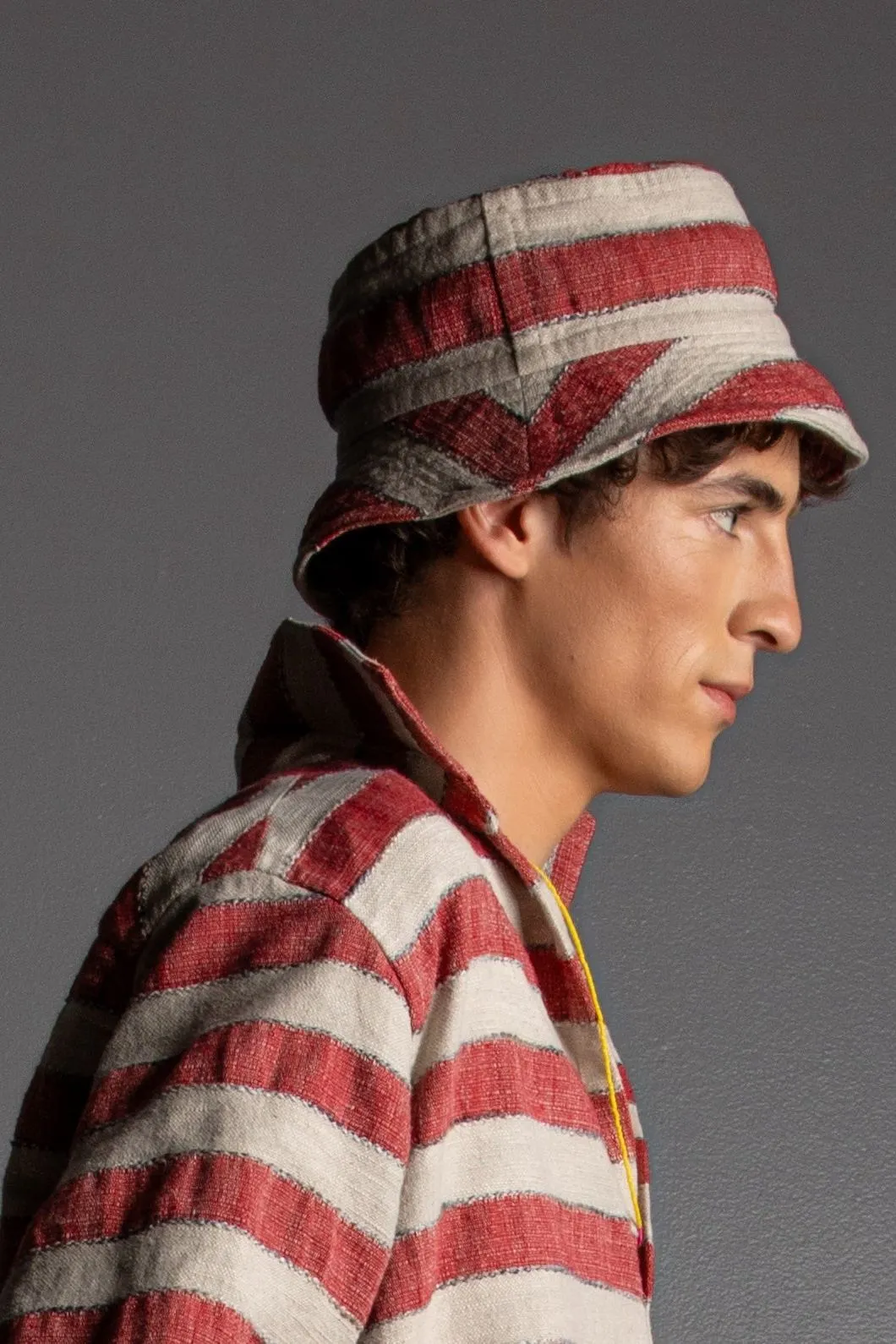 bucket hat adirondack stripe / red