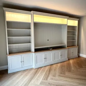 Grand TV & Media Bookcase Unit